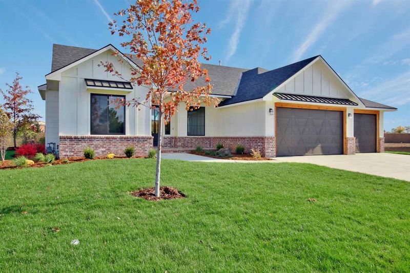 1217 Summerchase Ct, Derby, KS 67037