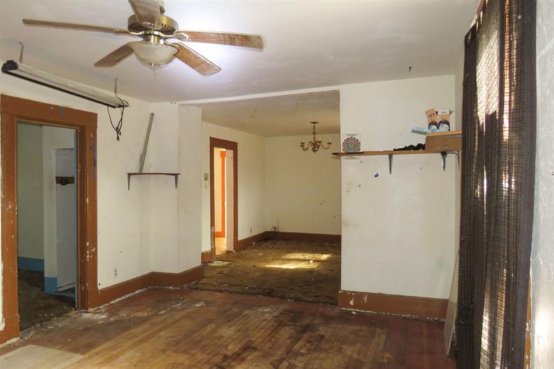 802 E Blake St, Wichita, KS 67211