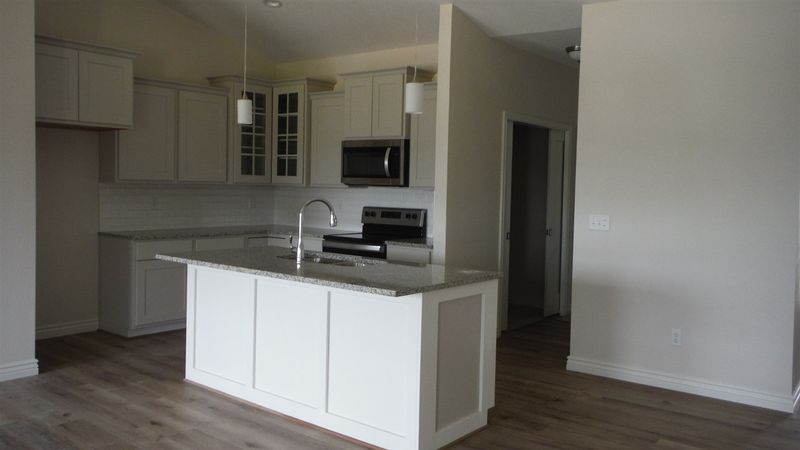 502 E Shade, Andover, KS 67002