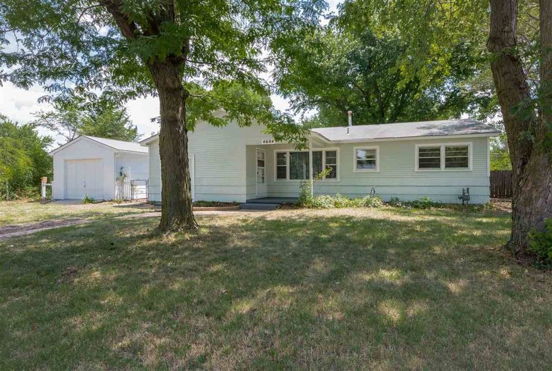 4604 S Main St, Wichita, KS 67217