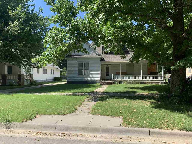 424 E Third St, Newton, KS 67114