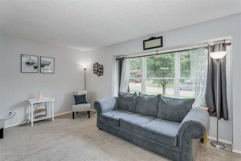 1519 E Oak Forest Rd, Derby, KS 67037