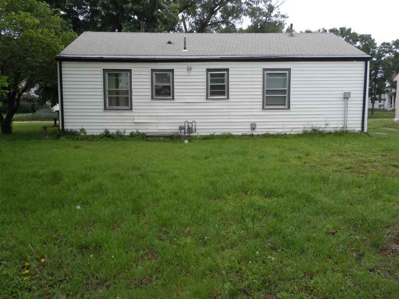 419 S Jennings Ave, Anthony, KS 67003