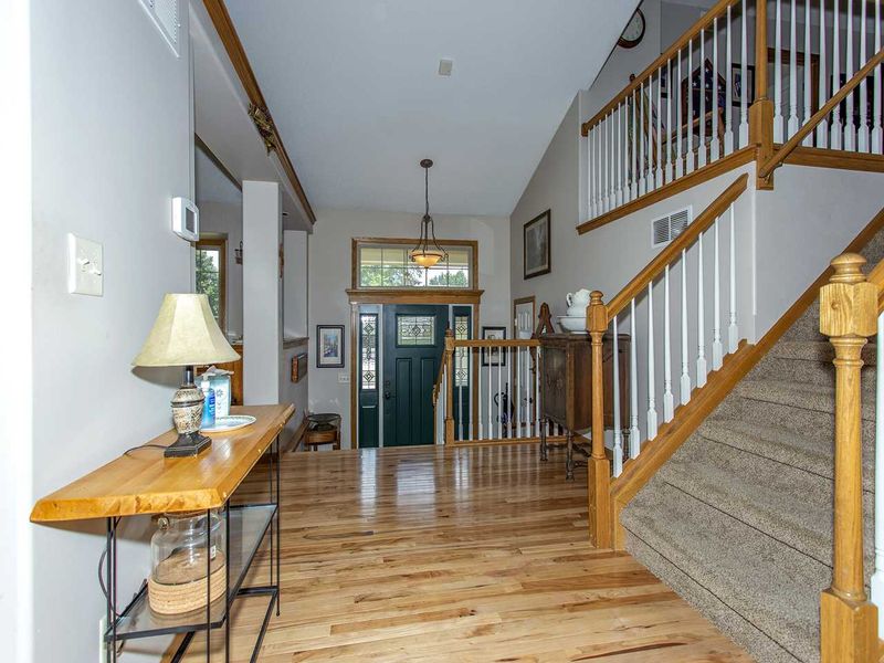 2230 E Sommerhauser Cir, Derby, KS 67037