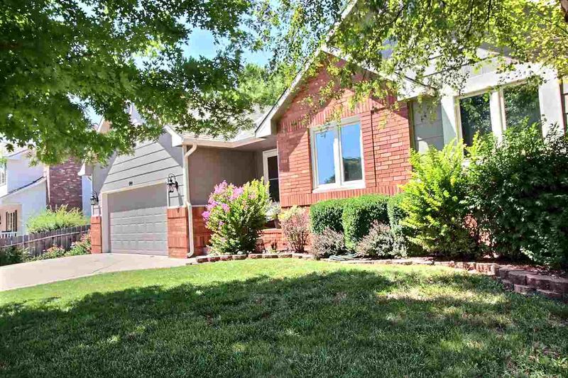 400 W Koob Dr, Andover, KS 67002
