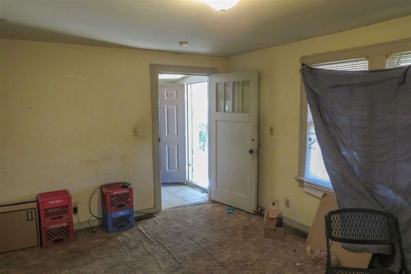 1617 E Orme St, Wichita, KS 67211