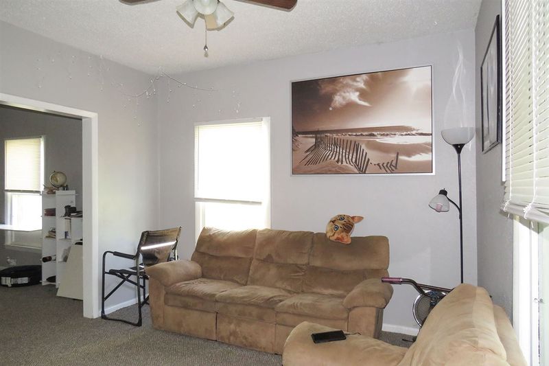 1920 W Maple St, Wichita, KS 67213