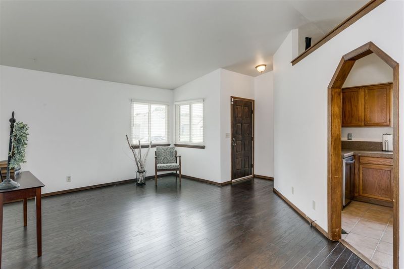 924 E Mona, Wichita, KS 67216