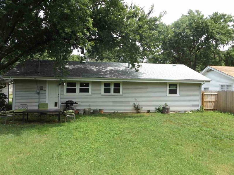 335 S Wire, Haysville, KS 67060
