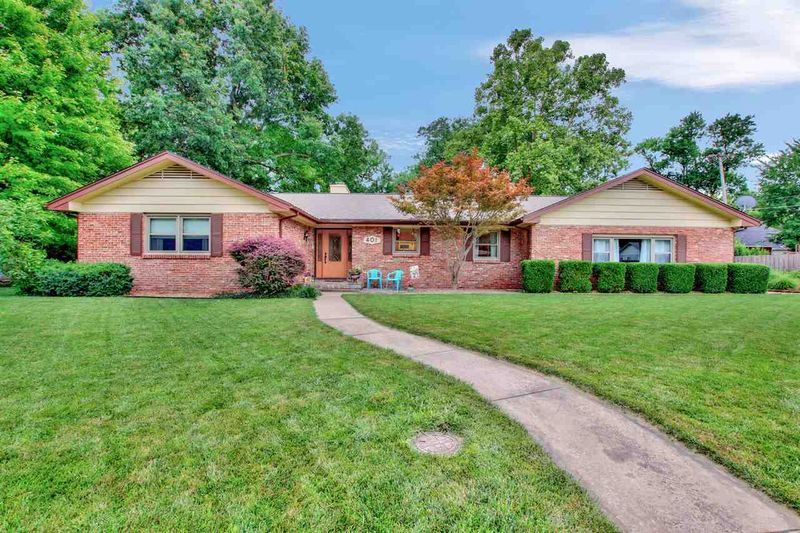 401 Normandy Rd, Newton, KS 67114