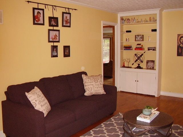 700 E 4th, Newton, KS 67114