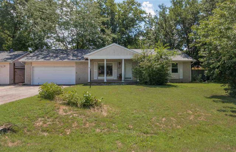 8252 S Pittman Dr, Derby, KS 67037