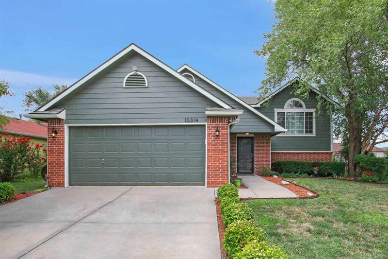 10314 E Lincoln St, Wichita, KS 67207