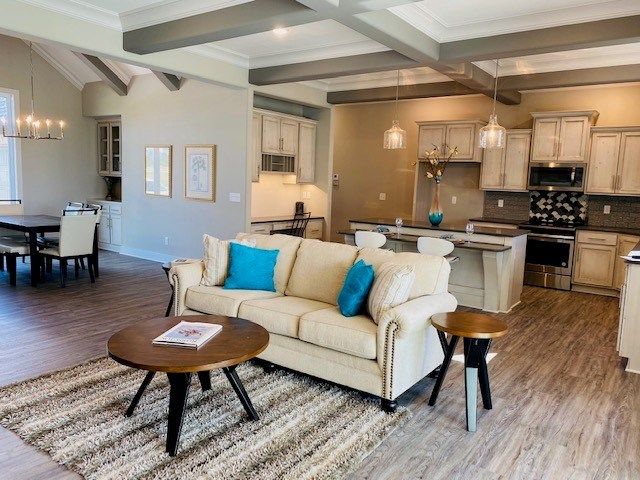 8474 E Deer Run St, Bel Aire, KS 67226