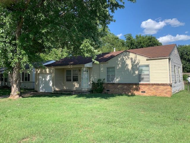 1000 N Baltimore Ave, Derby, KS 67037