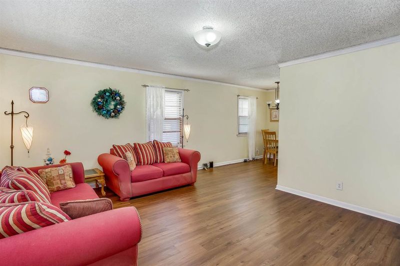 1000 W Davis Dr, Wichita, KS 67217