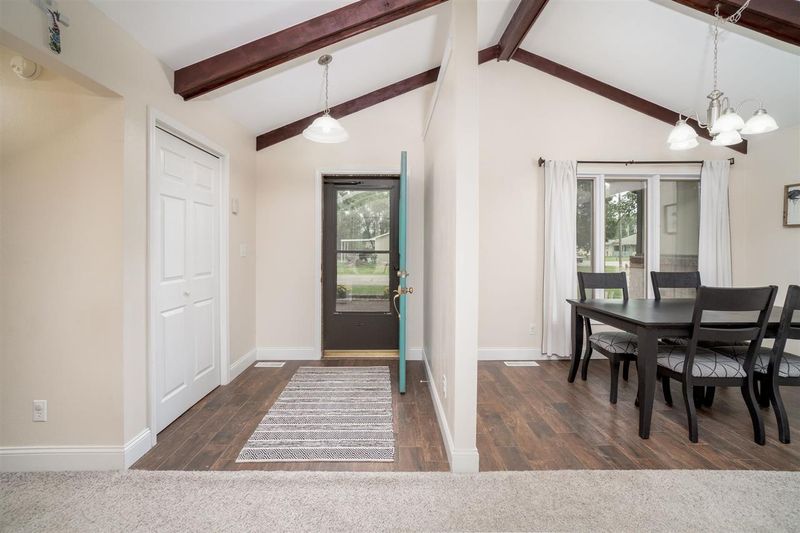 141 E 11th Ave, Belle Plaine, KS 67013