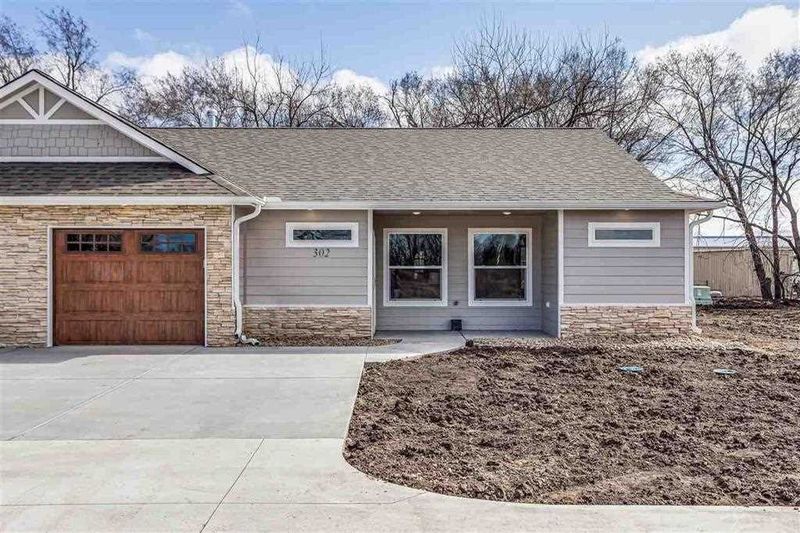 320 N Warren Ave # 103, Rose Hill, KS 67133