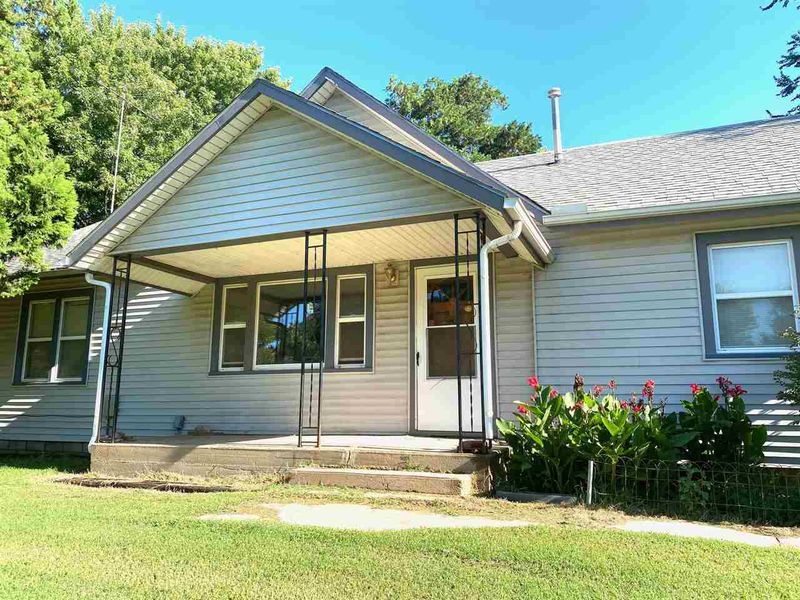 218 E Seventh, Harper, KS 67058
