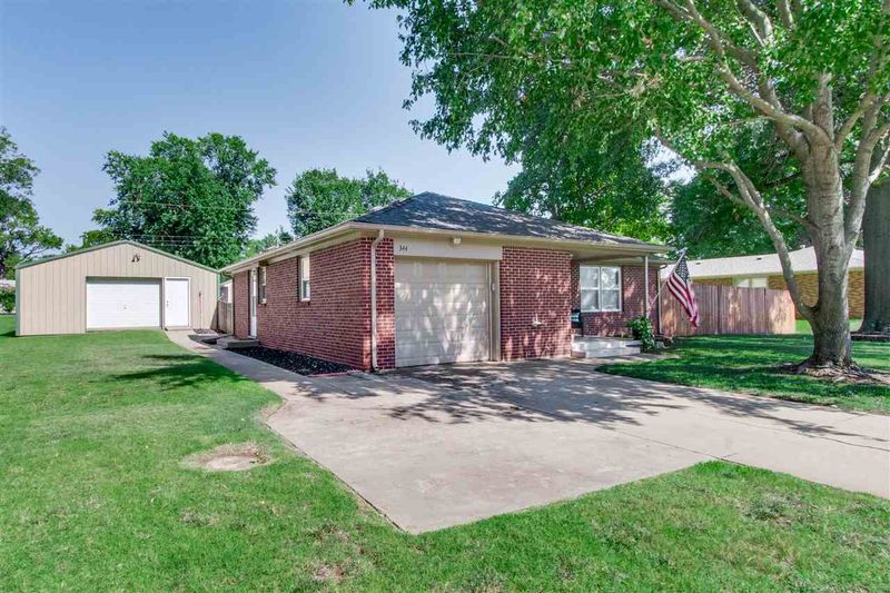 344 S Lee St, Clearwater, KS 67026