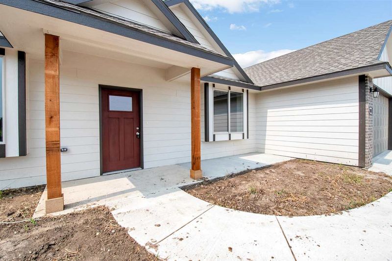 2003 E Highridge, Park City, KS 67219-4565