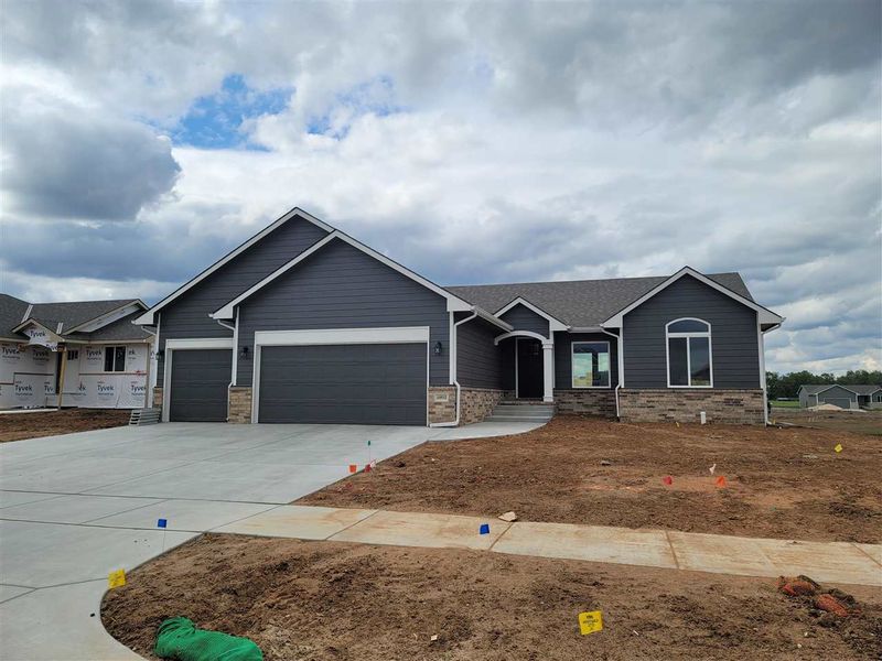 10532 W Sondra, Maize, KS 67101