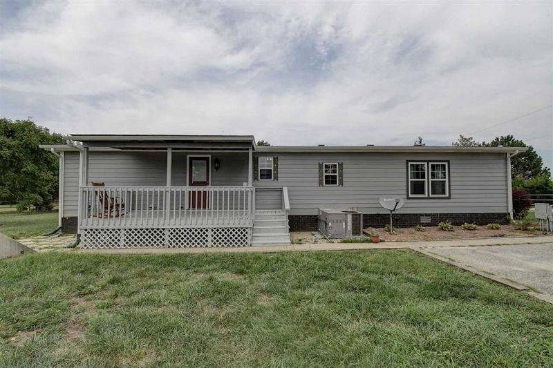 10348 SW Parkview Rd, Augusta, KS 67010