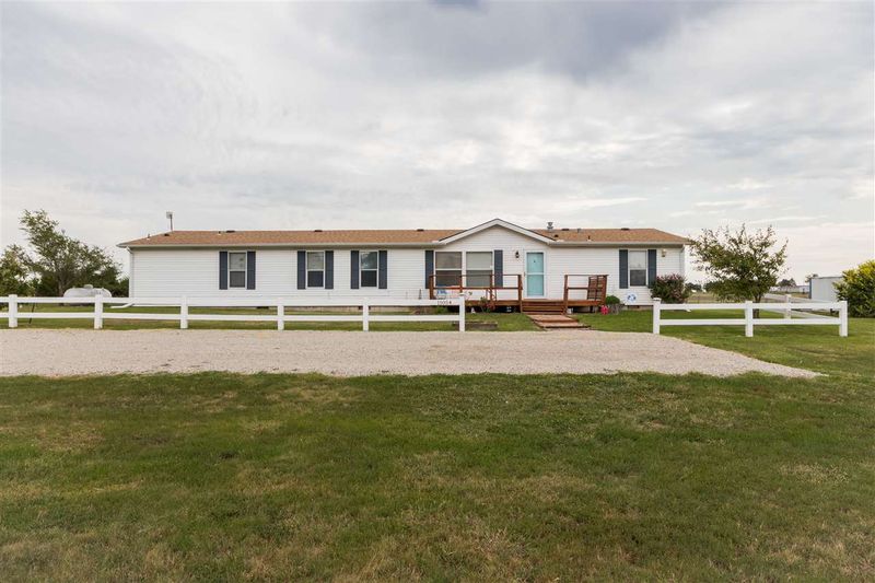 11054 S 231st St W, Viola, KS 67149