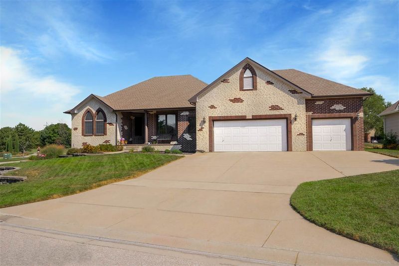 13110 E Tallowood Dr, Wichita, KS 67230