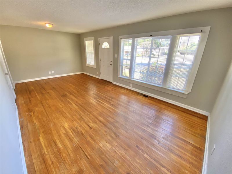 7131 E Gilbert St, Wichita, KS 67218