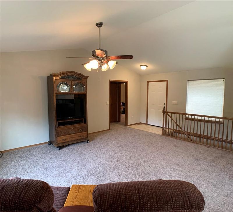 832 E Winding Lane Ct, Derby, KS 67037