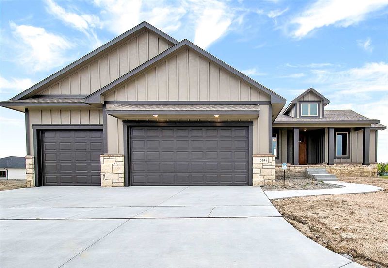 5147 N Lycee, Bel Aire, KS 67226