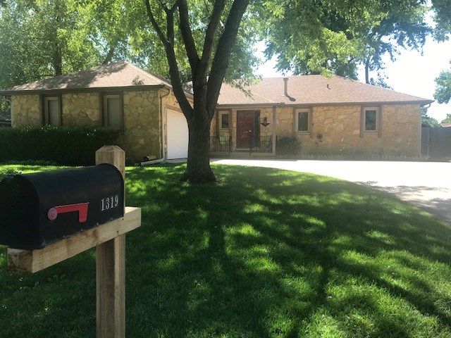 1319 N Chipper, Wichita, KS 67212