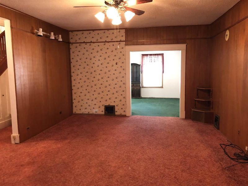 608 E 4th St, Newton, KS 67114
