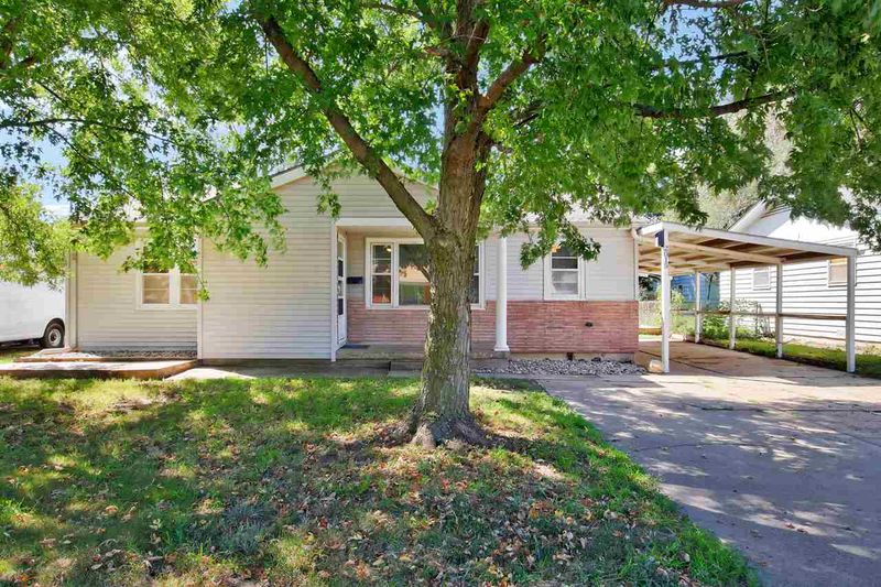 2015 E 51st St South, Wichita, KS 67216