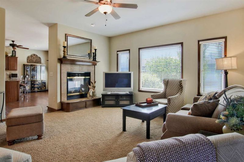 8013 E Old Mill St, Wichita, KS 67226
