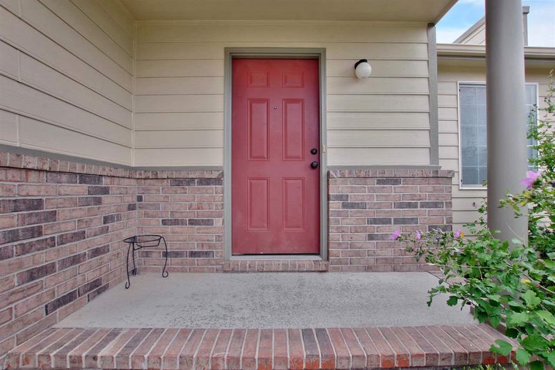 2518 E Kite, Wichita, KS 67219