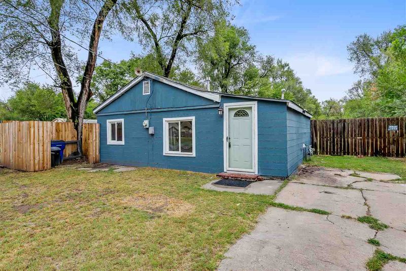 508 N Tracy, Wichita, KS 67212