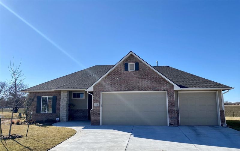 741 N Firefly Ct, Wichita, KS 67235