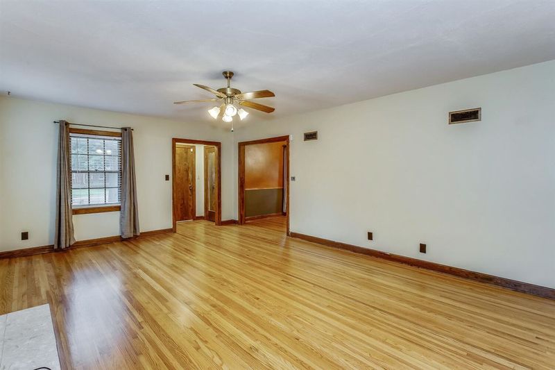1124 N Maple St, Mcpherson, KS 67460