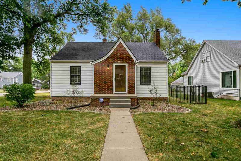 1124 N Maple St, Mcpherson, KS 67460