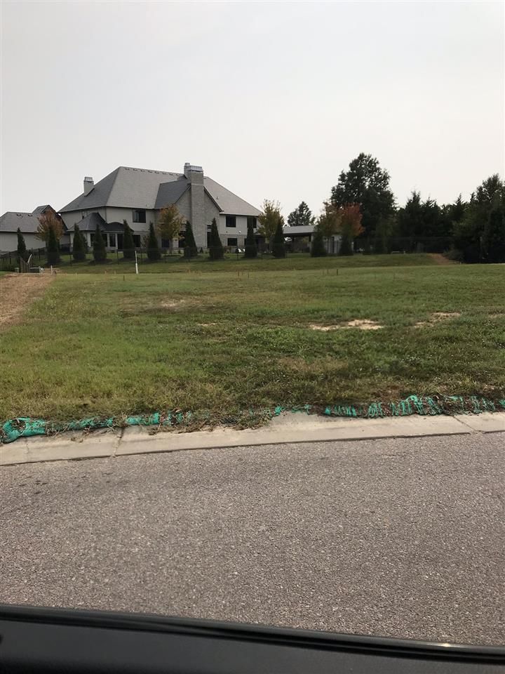 10619 E Glengate, Wichita, KS 67206