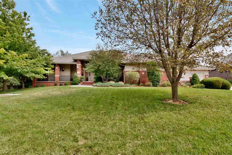 2318 N Lindsay Cir, Wichita, KS 67228