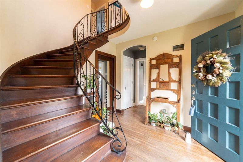 5506 E Gilbert, Wichita, KS 67218-2608