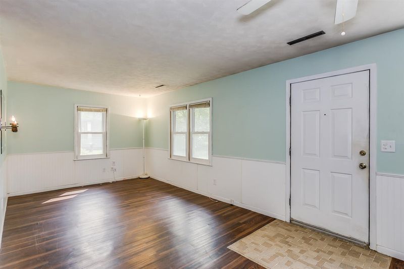 4326 S Bartlow Dr, Wichita, KS 67217