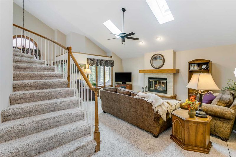 8007 E Windwood Ct, Wichita, KS 67226