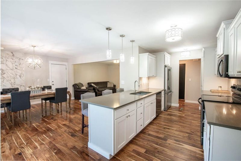 611 S Tippecanoe, Wichita, KS 67209