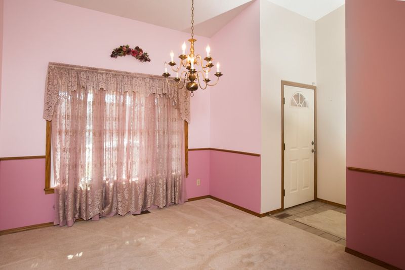 4536 N Westlake Ct, Bel Aire, KS 67220