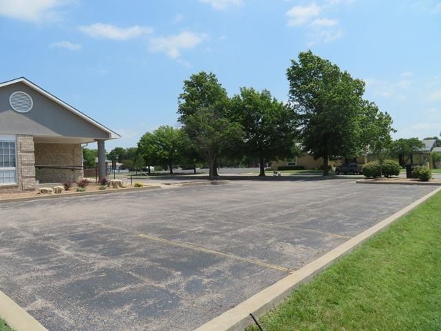 201 N Georgie, Derby, KS 67037