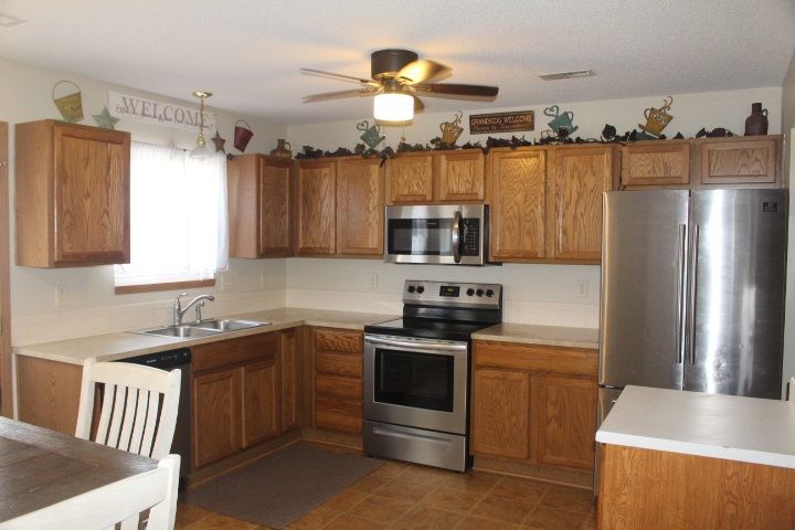 2550 E Conquest Ct, Wichita, KS 67219